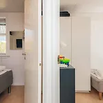6 Person In Sydals-by Traum *