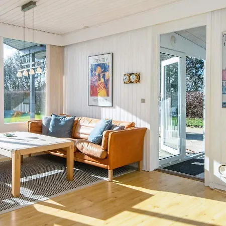 6 Person In Sydals-by Traum * Sonderby (Sonderjylland)